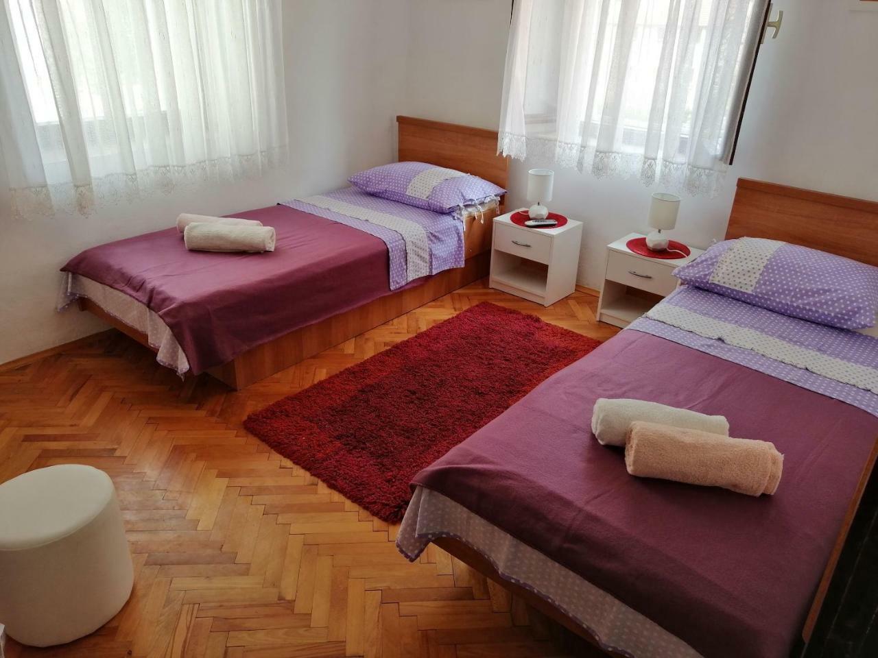 House Lotties Villa Stari Grad  Rom bilde