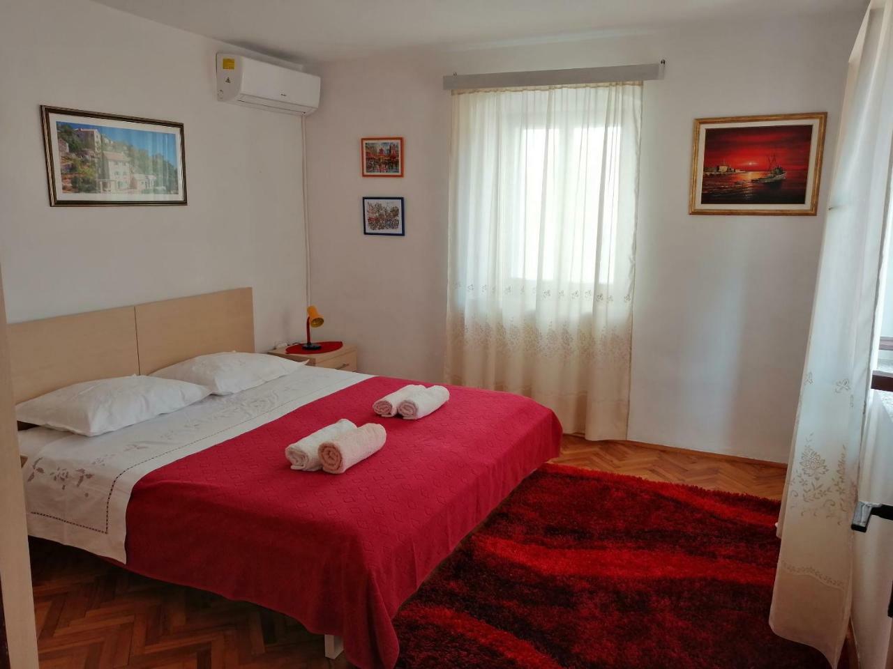 House Lotties Villa Stari Grad  Rom bilde