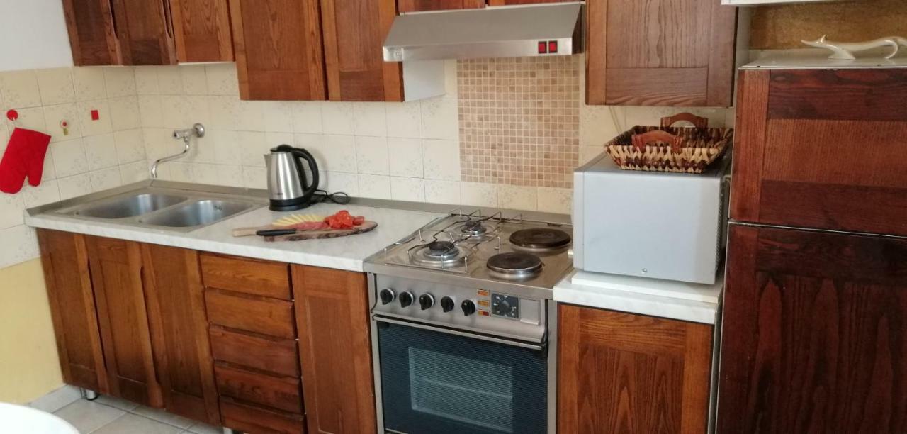 House Lotties Villa Stari Grad  Rom bilde