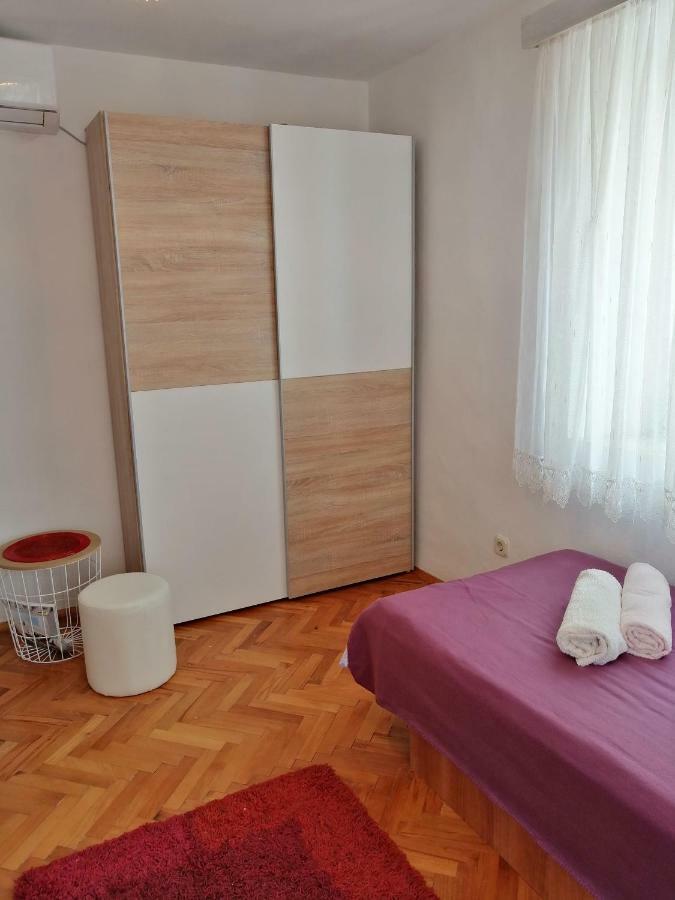 House Lotties Villa Stari Grad  Rom bilde